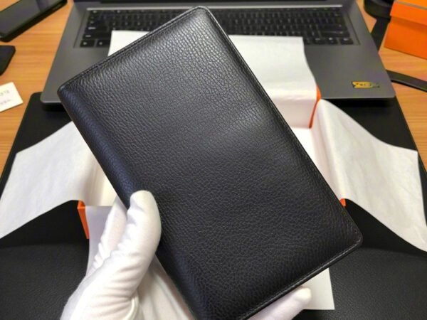 Handmade Leather Accessories – Customize Your Unique Leather Craft