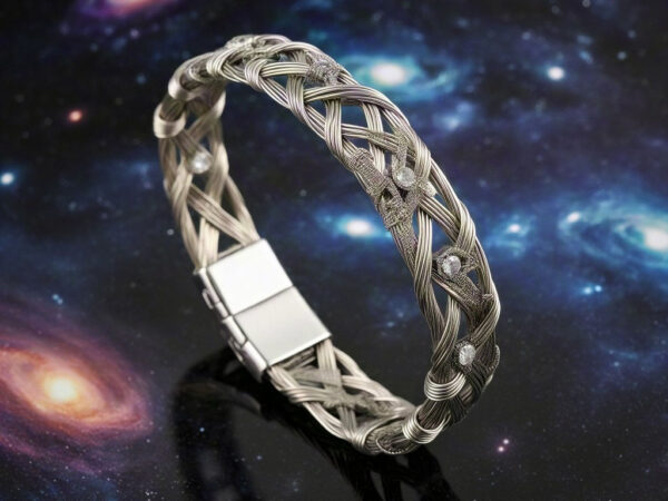 Metal Wire Woven Bracelet "Interstellar Journey" — A Perfect Fusion of Futurism and Art