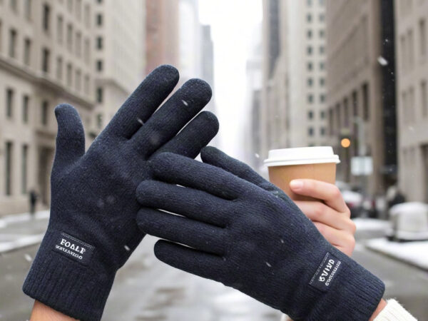 Creative Wool Gloves "Song of the North Wind" — Defy the Cold, Play the Fashion Melody of Winter