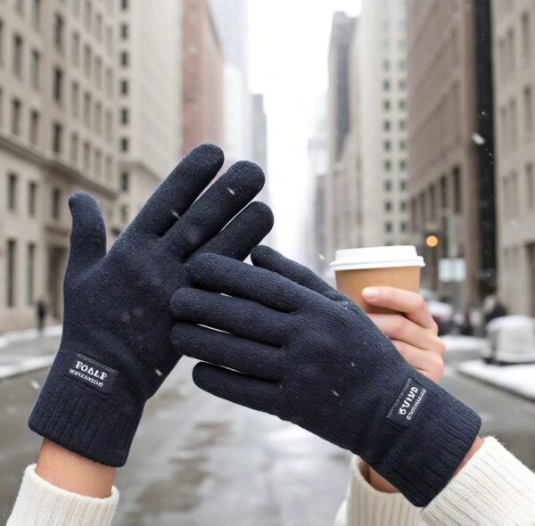 Creative Wool Gloves "Song of the North Wind" — Defy the Cold, Play the Fashion Melody of Winter