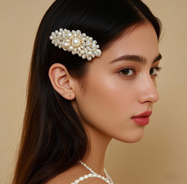 "Starlight Sparkle" Pearl Embroidered Hairpin – A Delicate Accent, Radiating Elegance