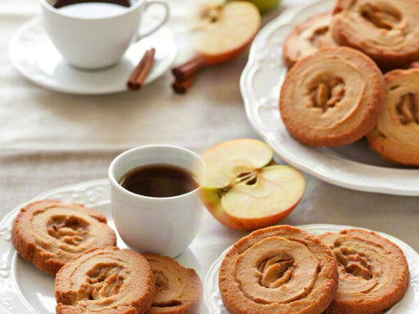 Cinnamon Apple Cookies—A Fragrant Embrace in Every Bite