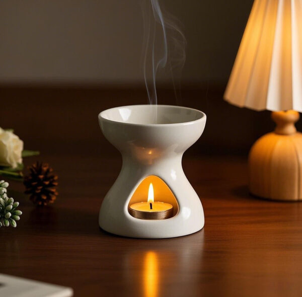 Handmade Ceramic Aroma Burner "Tranquil Moments" — Bringing Fragrance and Serenity Together